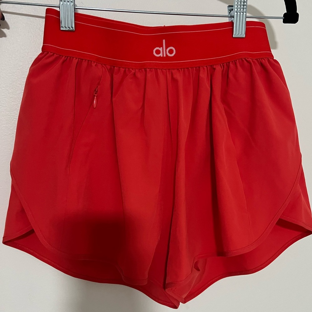 ALO YOGA match point short
